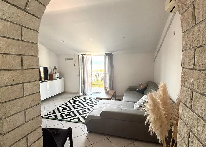 Great Seaview Apartamento Selce